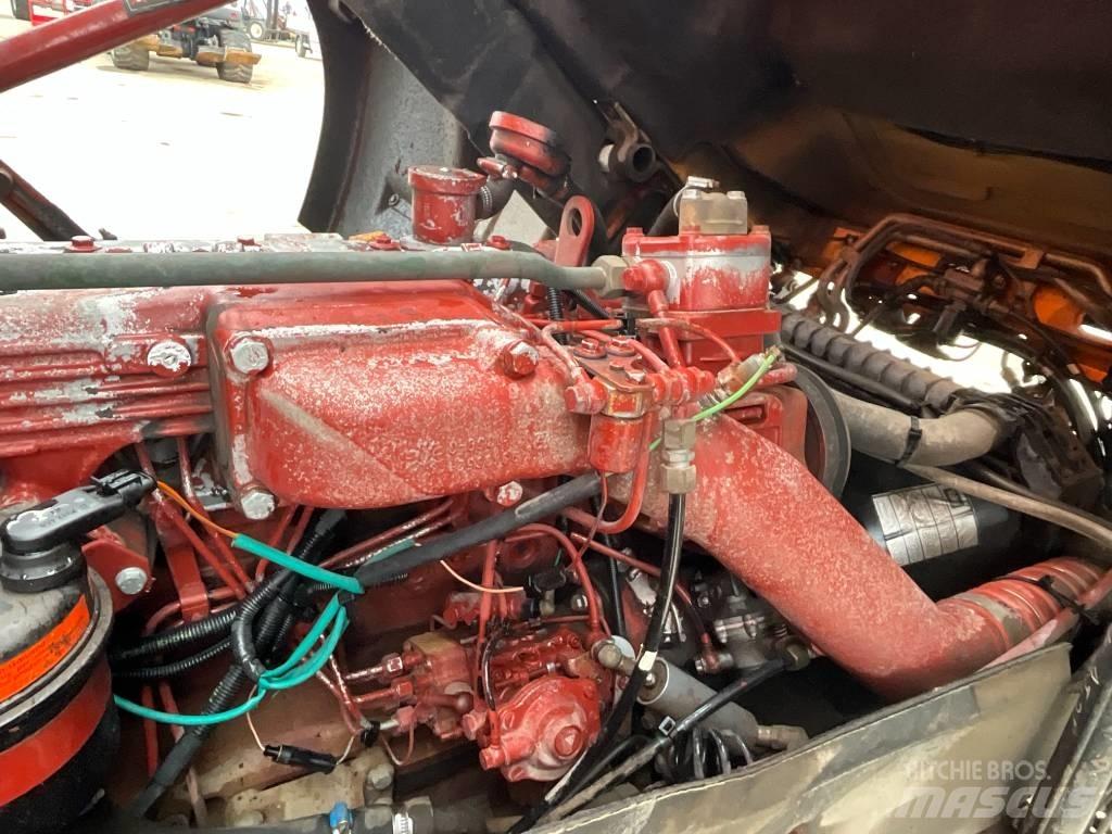 Iveco 135E 18 4X4 Dobozos teherautók