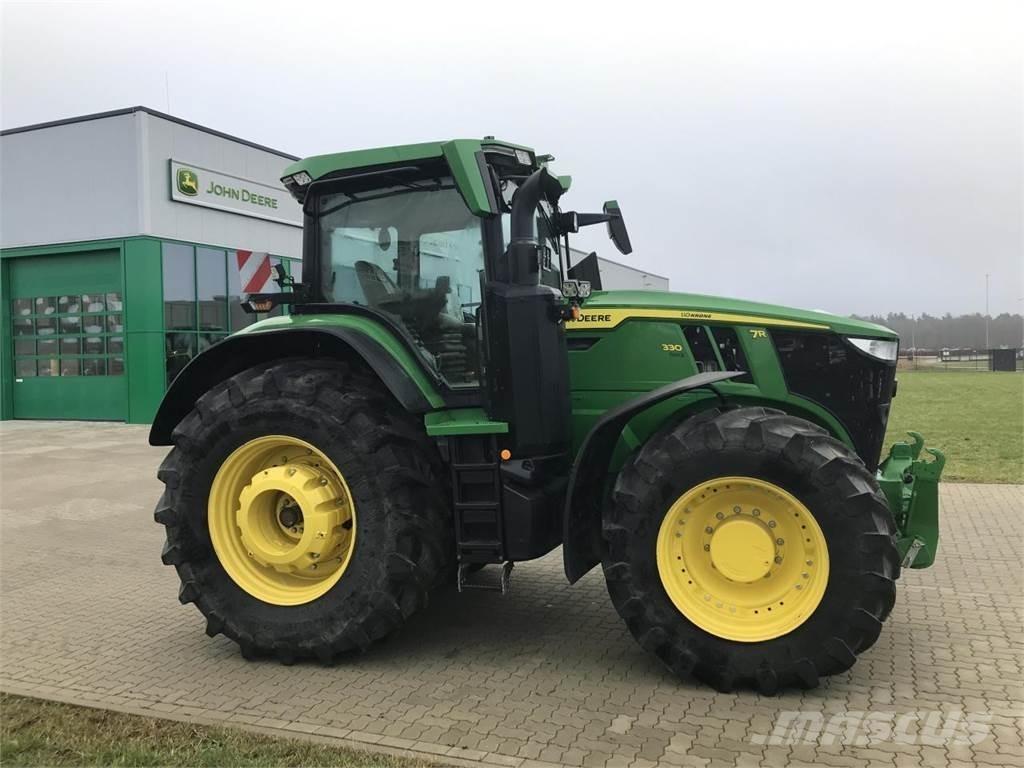 John Deere 7R 330 Traktorok