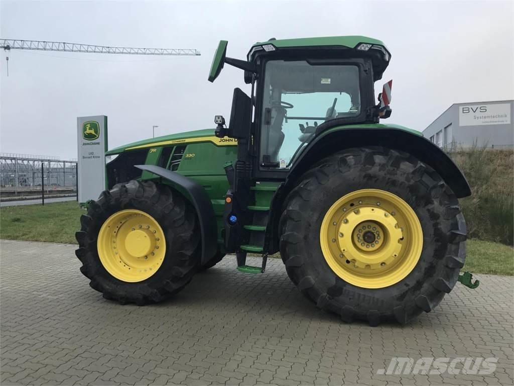 John Deere 7R 330 Traktorok
