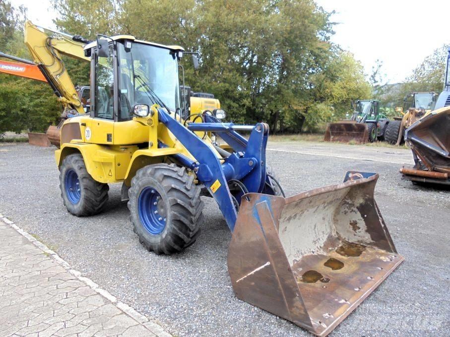 Volvo L 35 G Gumikerekes homlokrakodók