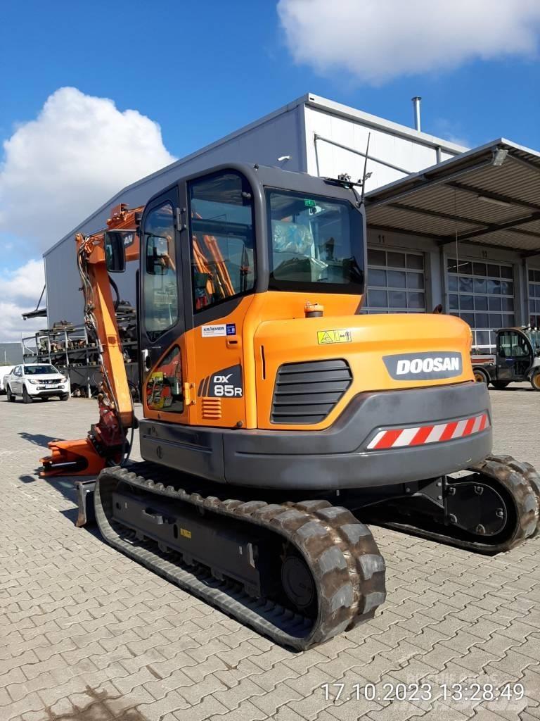 Develon DX 85 R-3 Közepes (midi) kotrók 7 t - 12 t
