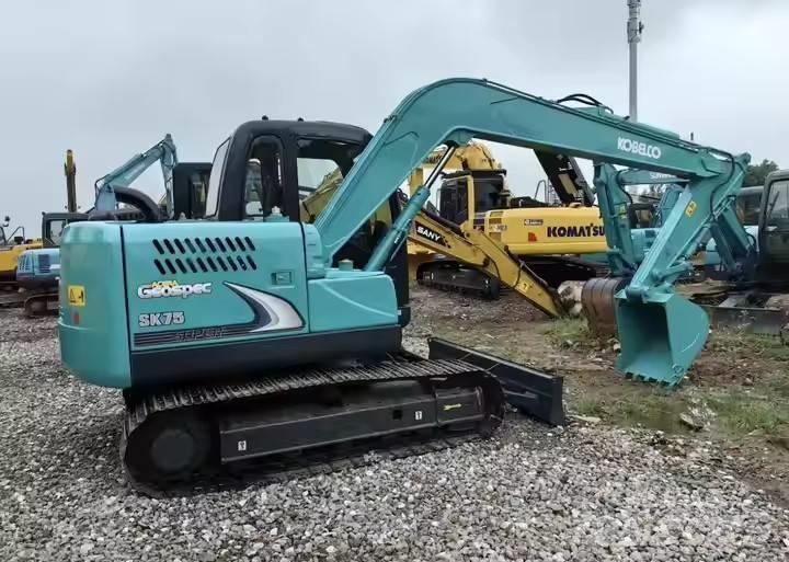 Kobelco SK75 Lánctalpas kotrók