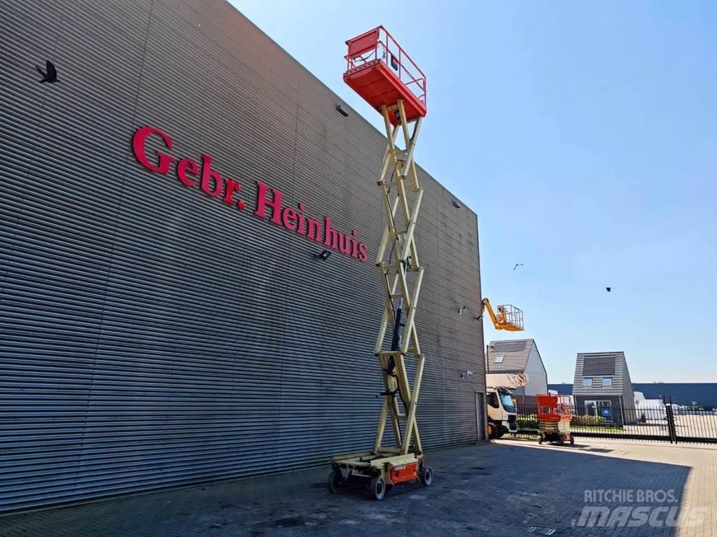 JLG 3246 ES Ollós emelők