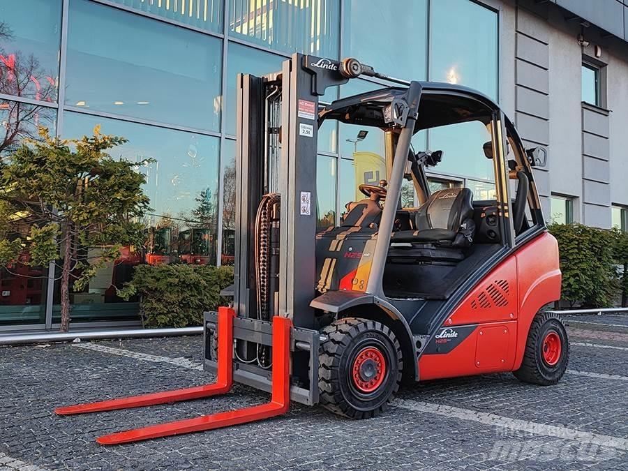 Linde H25T-02 Gázüzemű targoncák