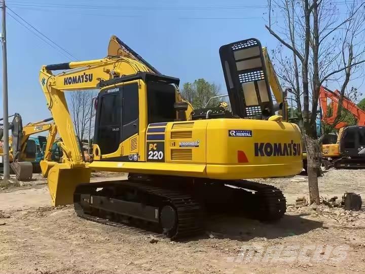 Komatsu PC220-8 Lánctalpas kotrók
