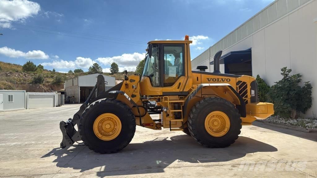 Volvo L 110 F Gumikerekes homlokrakodók
