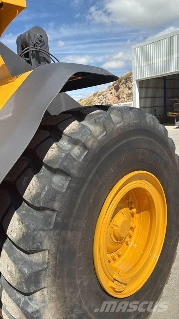 Volvo L 110 F Gumikerekes homlokrakodók