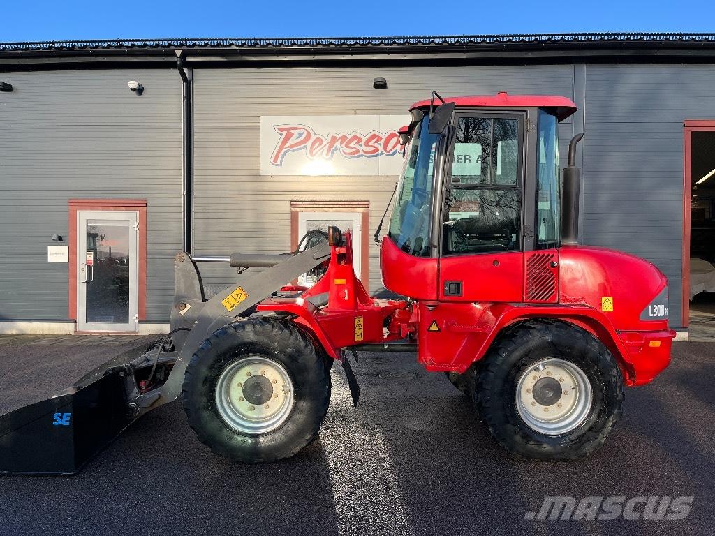 Volvo L30 Pro-10 Gumikerekes homlokrakodók