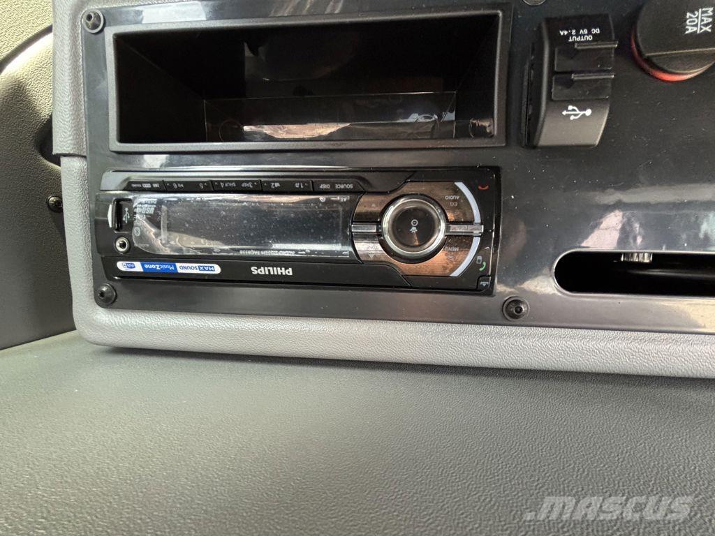 Yanmar B95W Gumikerekes kotrók