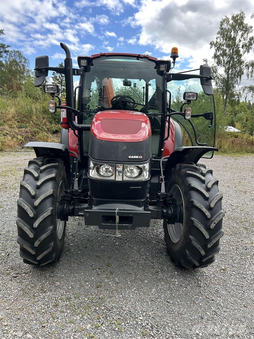 Case IH Farmall 85 C Traktorok