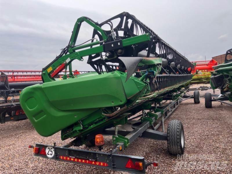John Deere T 670 Kombájnok