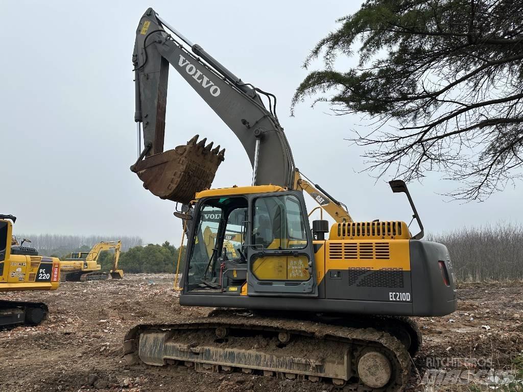 Volvo EC210D Lánctalpas kotrók