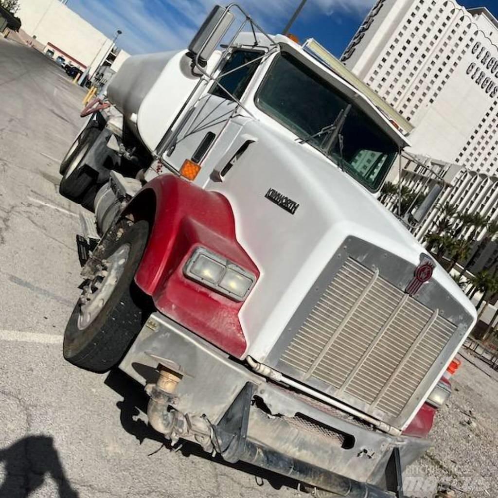 Kenworth T 800 Vízszállító teherautók