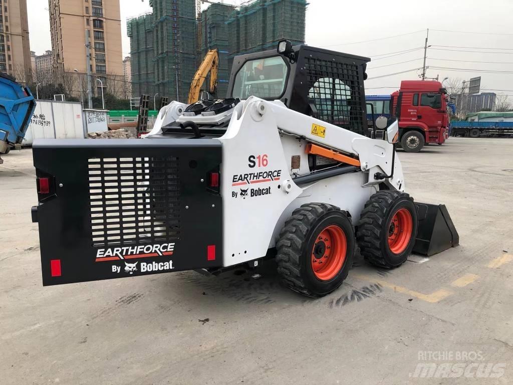Bobcat S16 Kompaktrakodók
