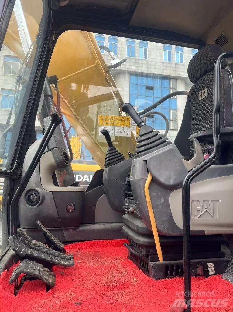 CAT 312D2GC Közepes (midi) kotrók 7 t - 12 t