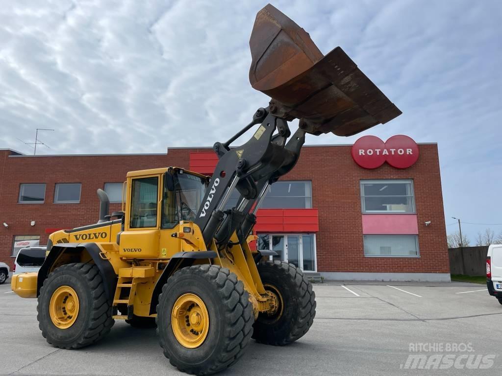 Volvo L 110 E Gumikerekes homlokrakodók