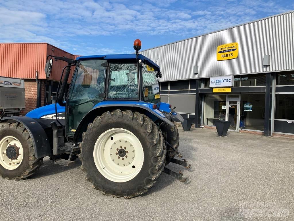 New Holland TL 90 Traktorok