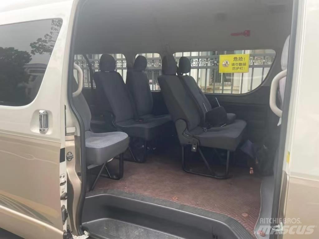 Toyota Coaster Távolsági buszok