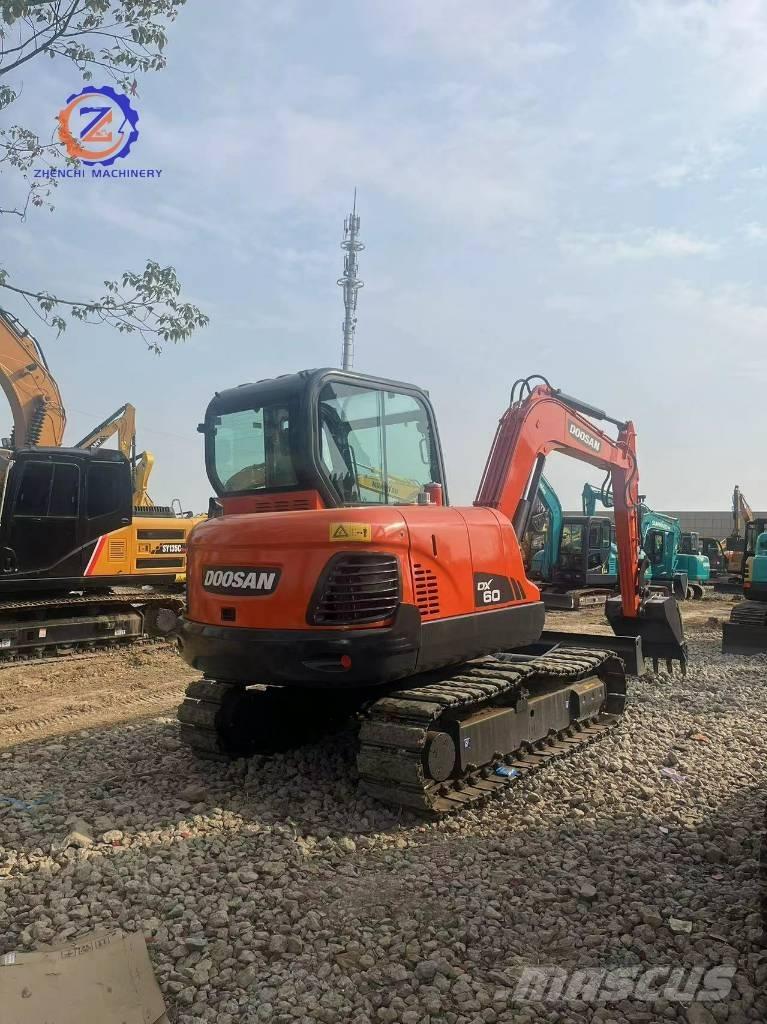 Doosan DX 60 Mini kotrók < 7t