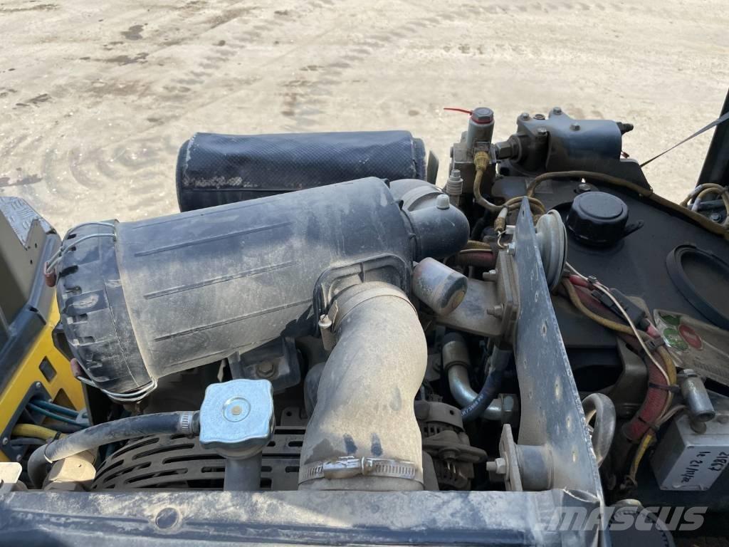 Bomag BW 100 AD-5 Ikerdobos hengerek