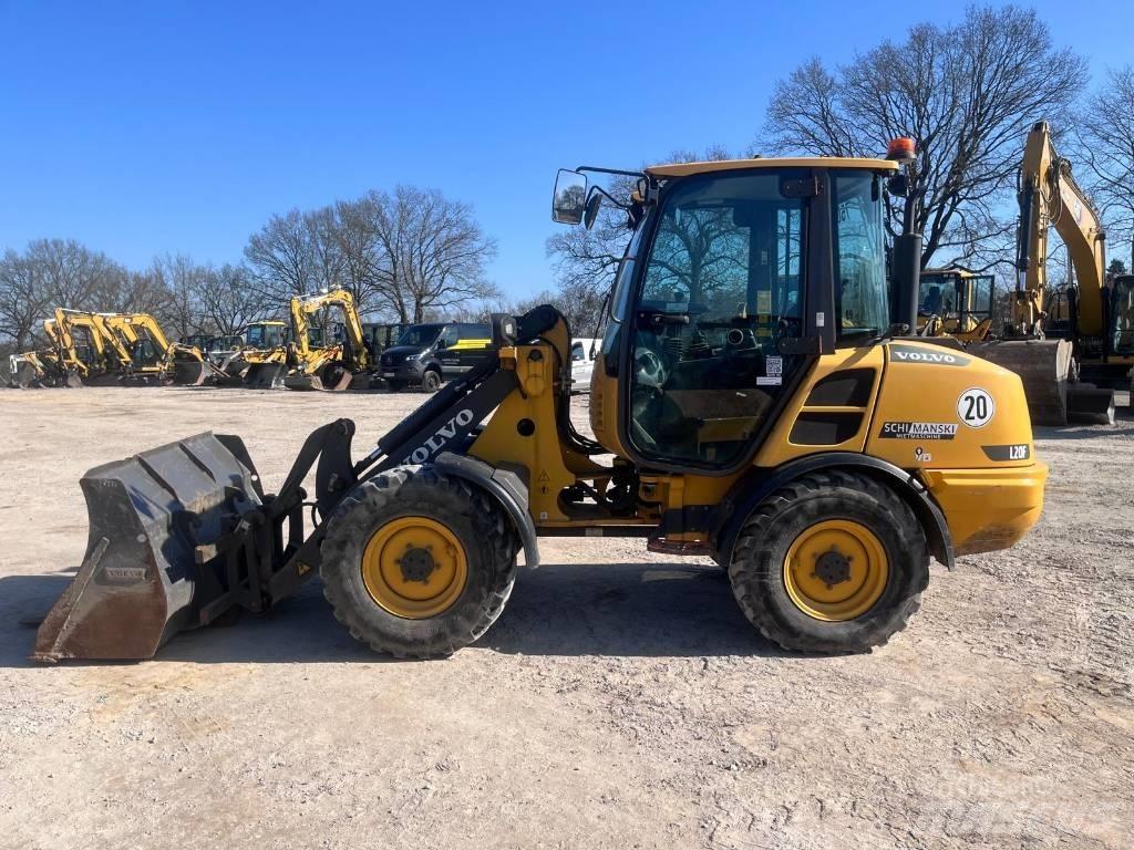 Volvo L20F  1415h Gumikerekes homlokrakodók
