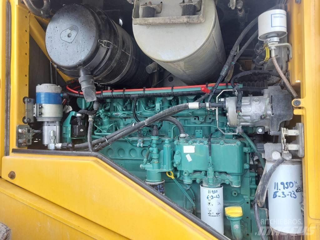 Volvo L 110 F Gumikerekes homlokrakodók