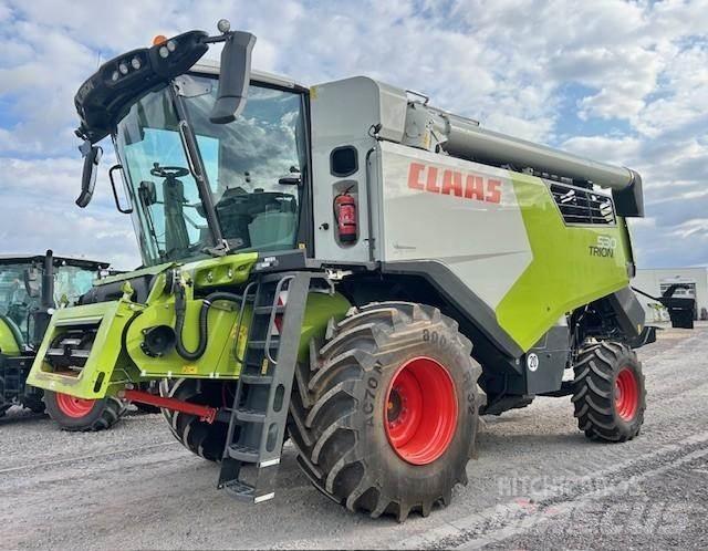 CLAAS TRION 530 Kombájnok