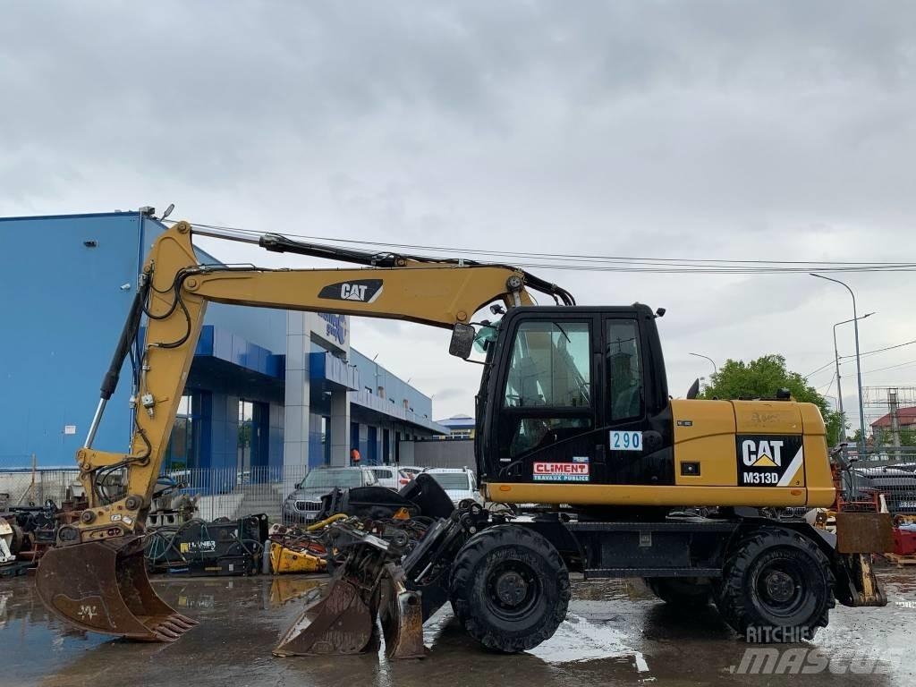 CAT M 313 D Gumikerekes kotrók