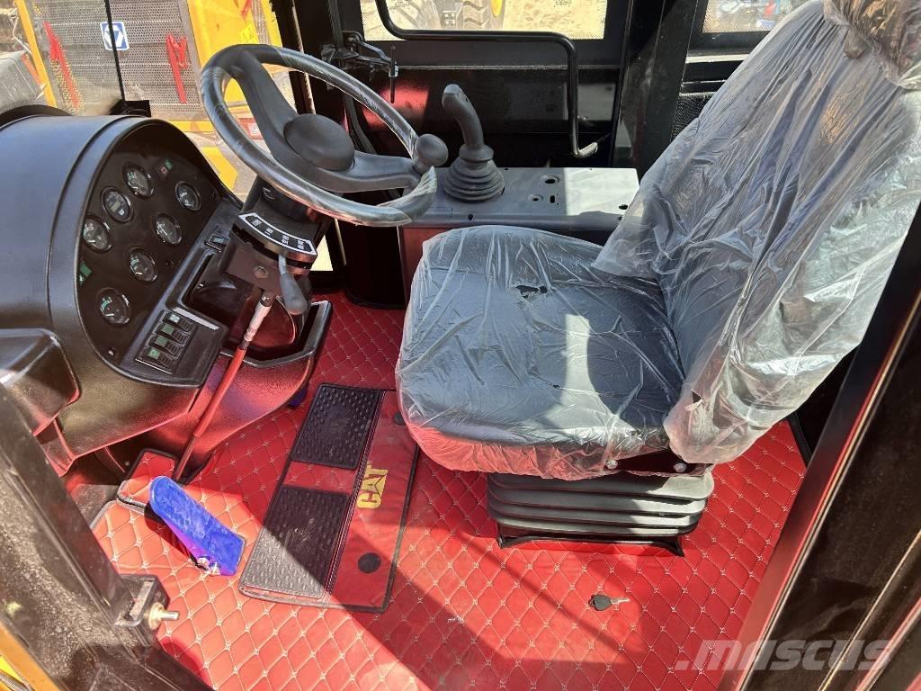 CAT 966H Gumikerekes homlokrakodók