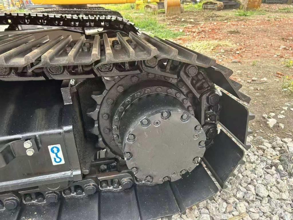 Hitachi ZX 200 Lánctalpas kotrók