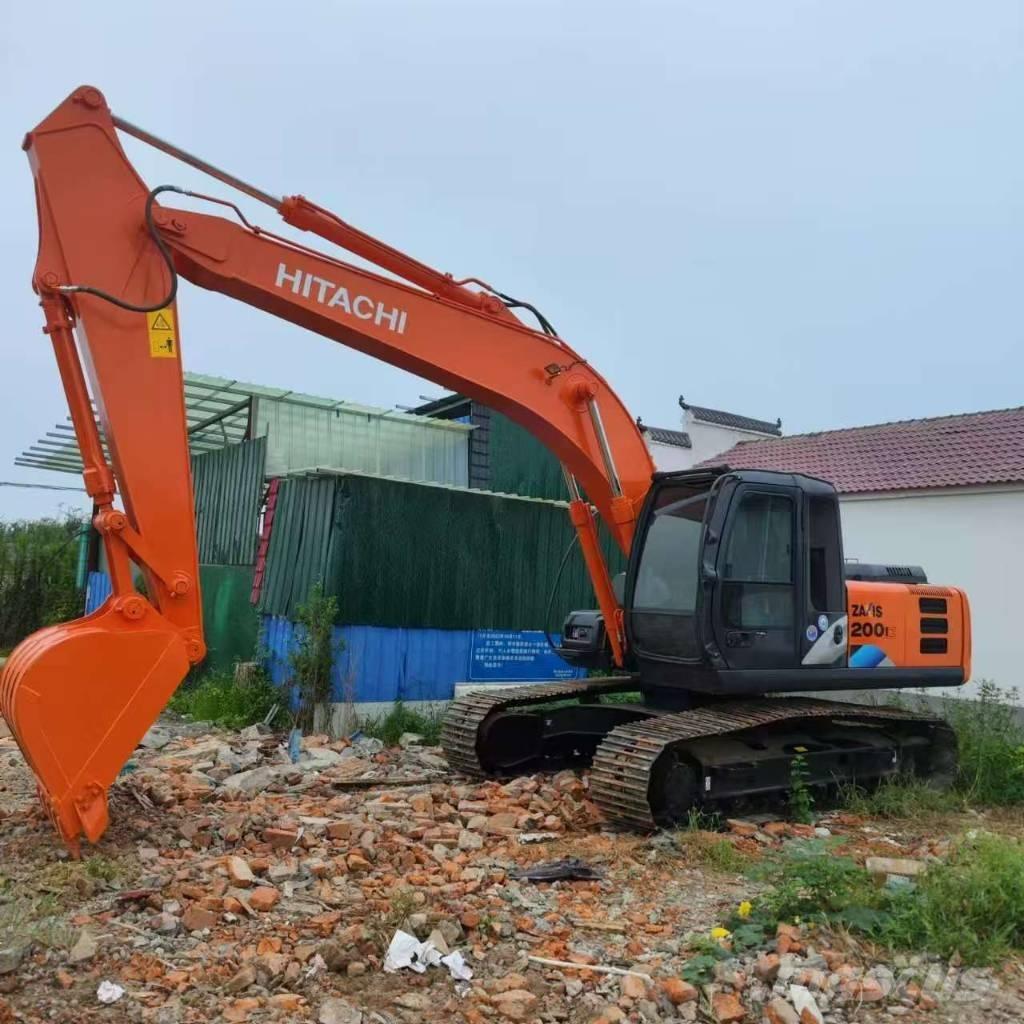 Hitachi ZX 200 Lánctalpas kotrók