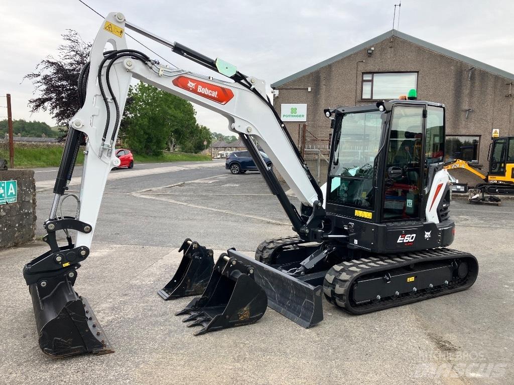 Bobcat E60 Mini kotrók < 7t