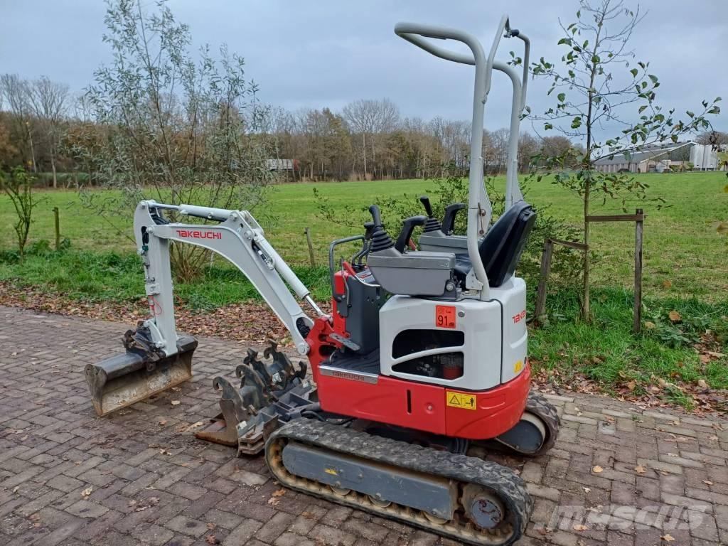 Takeuchi TB 210 R Mini kotrók < 7t