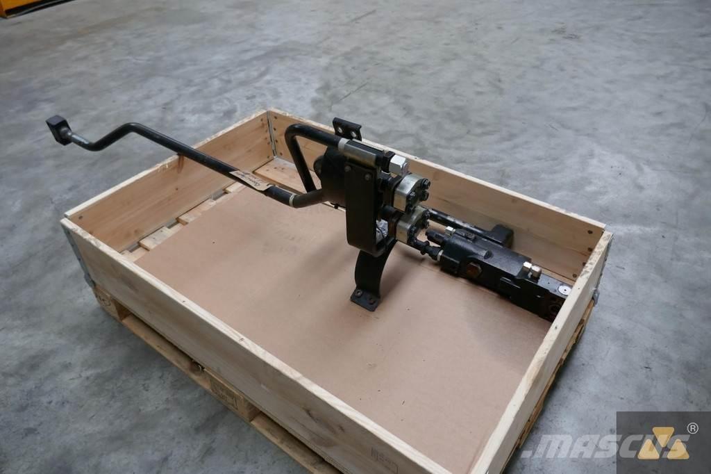 CAT 352-7143 Haszonjárművek - Egyéb