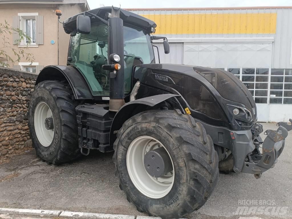 Valtra S 374 Traktorok