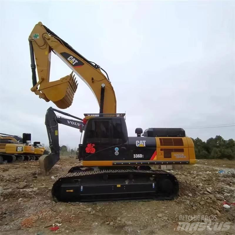 CAT 336 D2 Lánctalpas kotrók