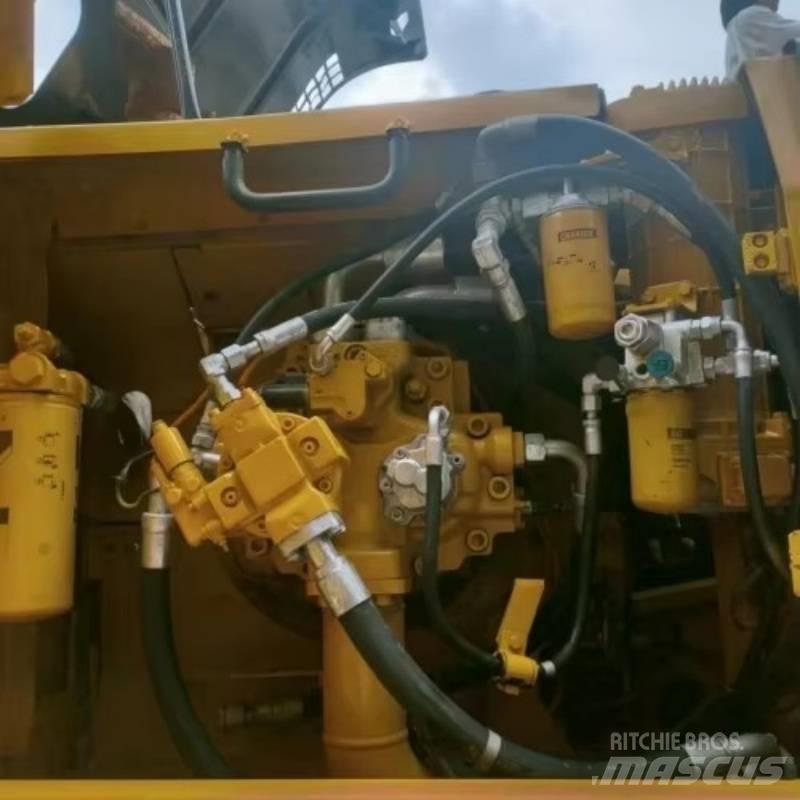 CAT 336 D2 Lánctalpas kotrók
