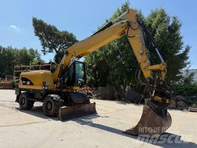 CAT M 316 D VAH Gumikerekes kotrók