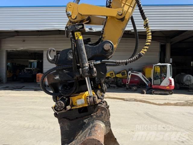 CAT M 316 D VAH Gumikerekes kotrók