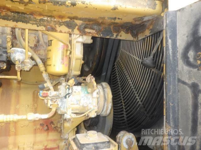 CAT 966 F Gumikerekes homlokrakodók