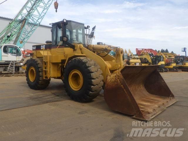 CAT 966 F Gumikerekes homlokrakodók
