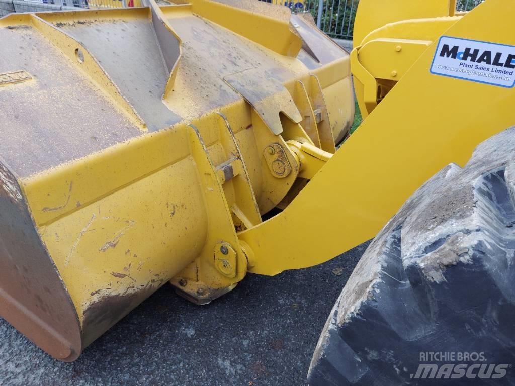 Komatsu WA480-8 Gumikerekes homlokrakodók