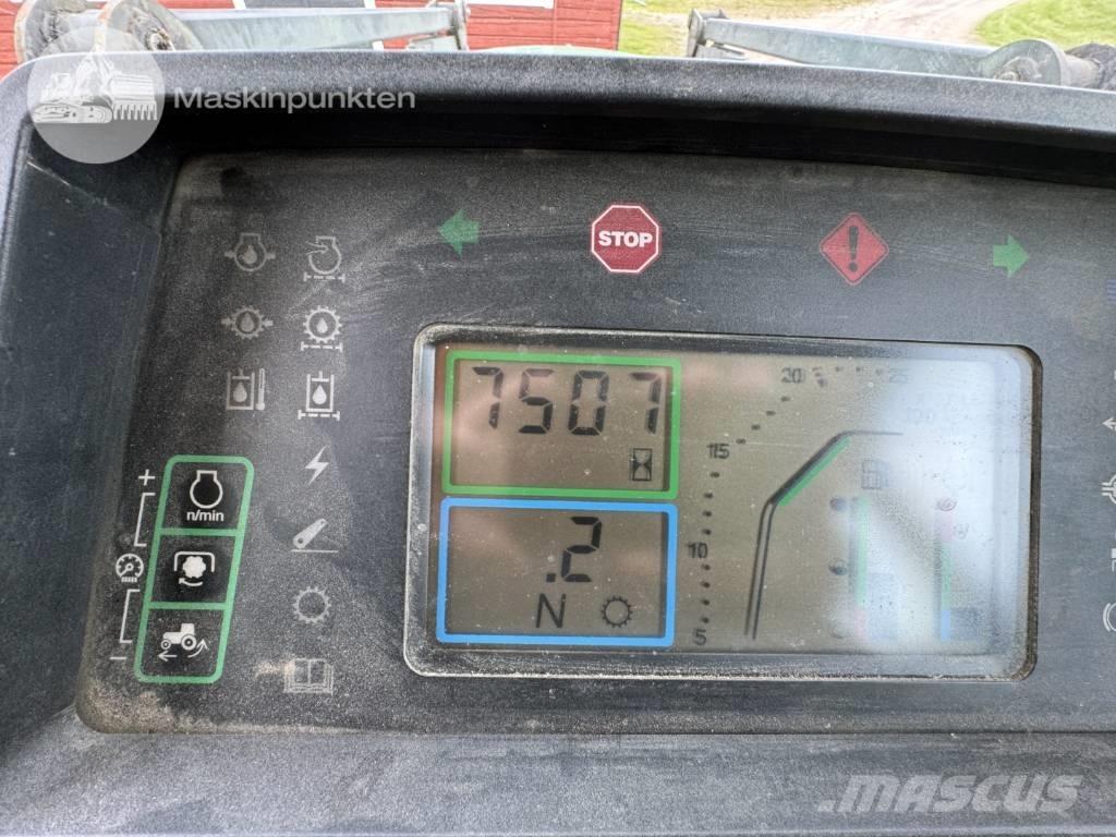 John Deere 7600 Traktorok