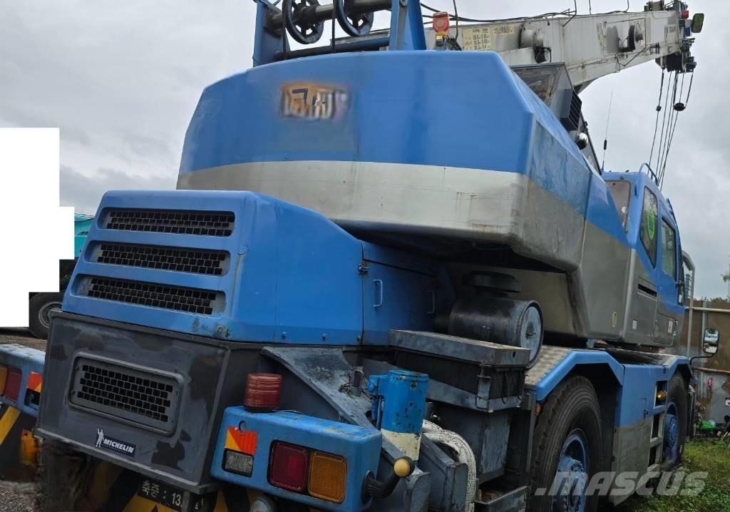 Tadano TR 250 M-6 Mobil daruk