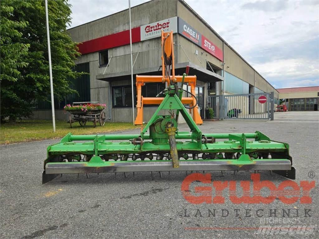 Fliegl S 3000 Kardánhajtású ekék és Forgó-boronák