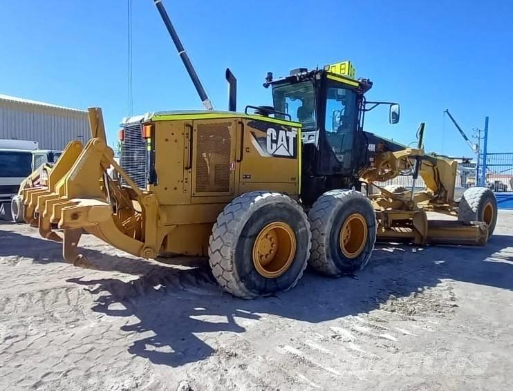 CAT 14 M Gréderek