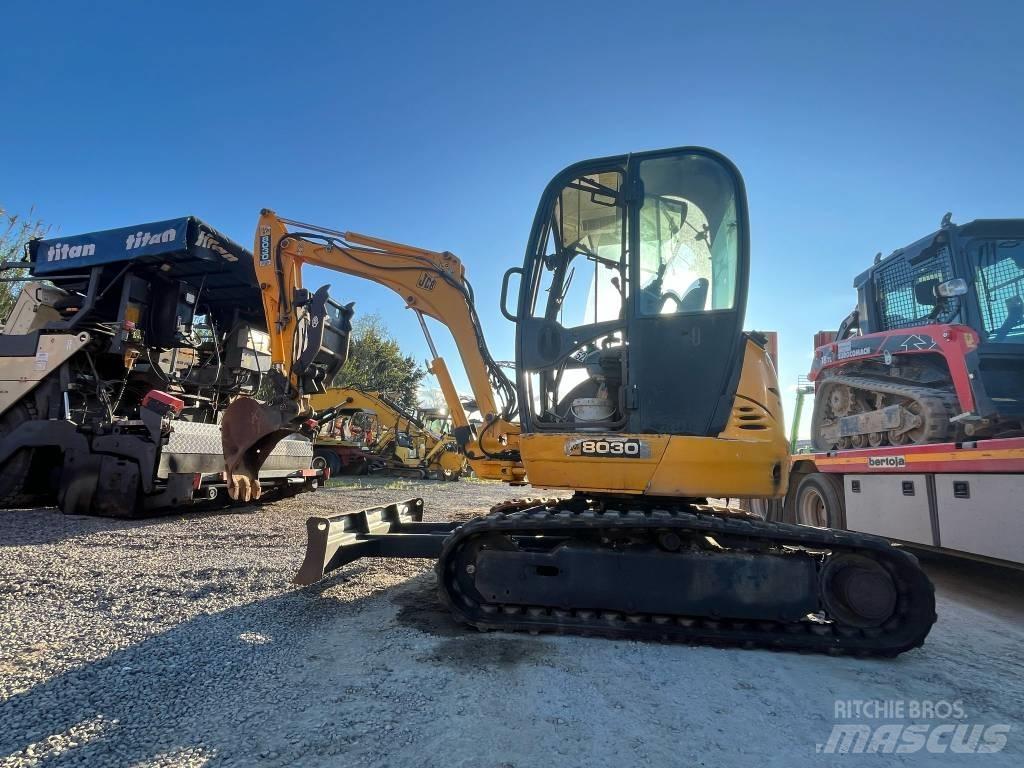 JCB 8030 Mini kotrók < 7t