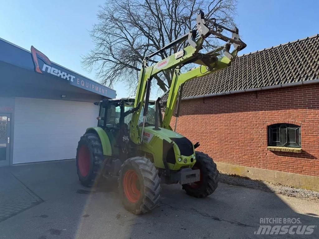 CLAAS Axos 330 Traktorok