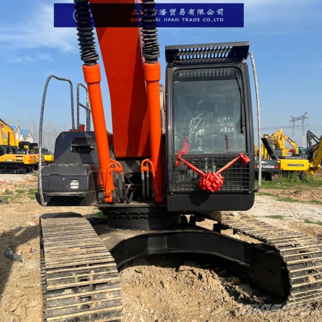 Hitachi ZX 240 Lánctalpas kotrók