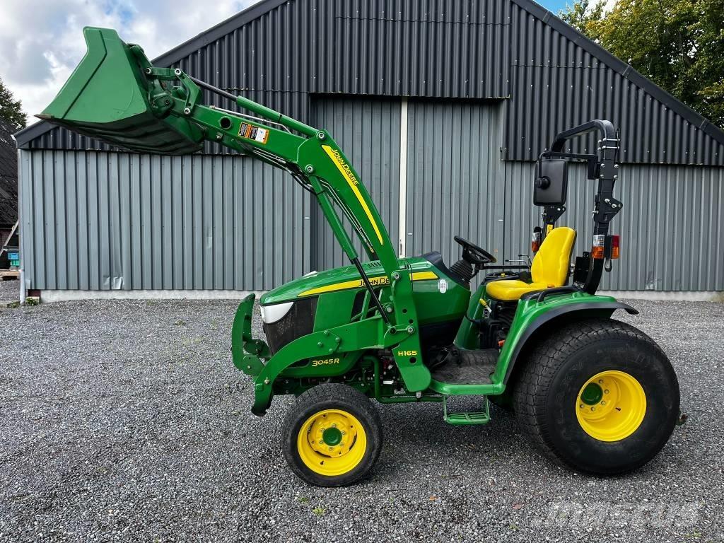 John Deere 3045 R Traktorok